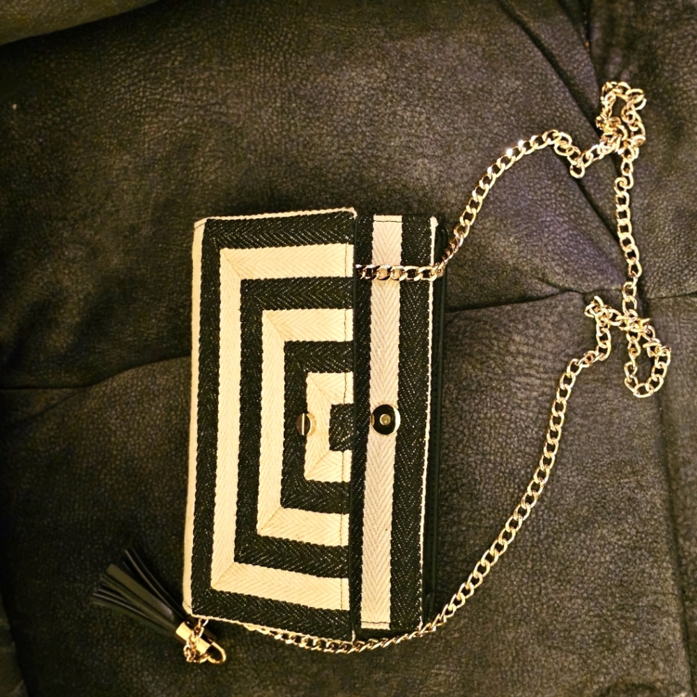 Black and white canvas bag